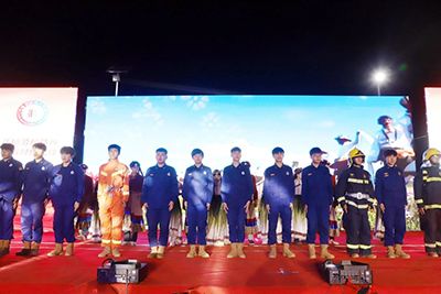 舞台剧、藏舞《格桑花开火焰蓝》